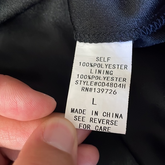 Allison joy black cuff sleeve dress. Size large - Picture 6 of 7